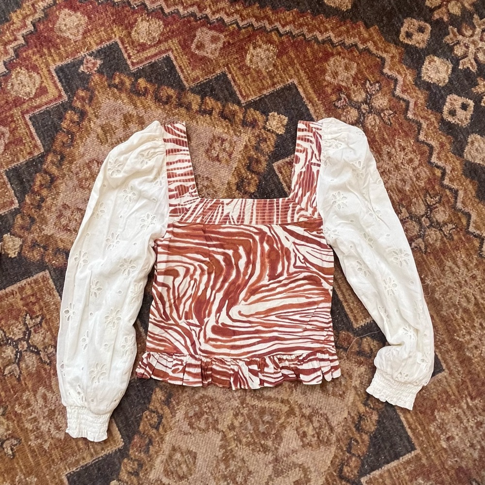 “Love the Label” Smocked stop
